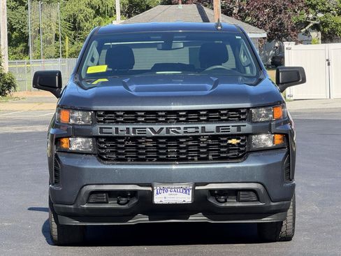 Used 2020 Chevrolet Silverado 1500 Custom w/ Custom Value Package AWD/4WD image 2