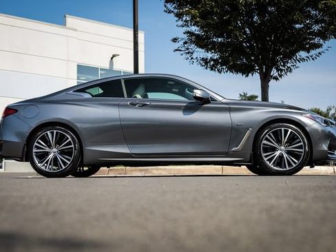 Used 2017 INFINITI Q60 3.0t w/ Premium Plus Package 3.0T AWD/4WD image 11