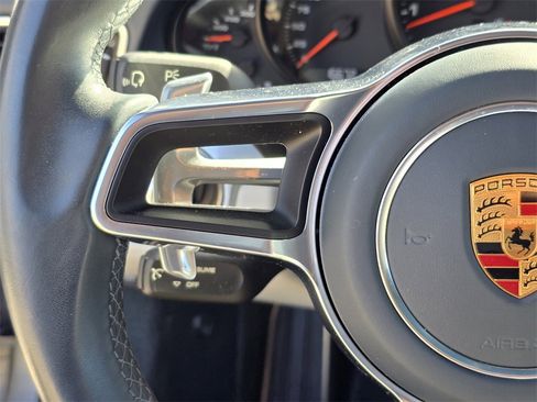 Used 2018 Porsche 911 Carrera image 16