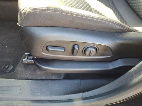 Used 2018 GMC Terrain SLE image 3