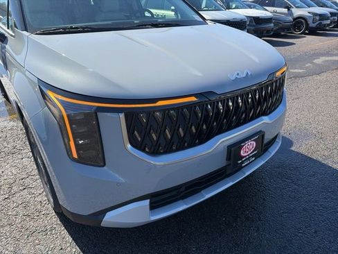 New 2026 Kia Carnival EX FWD image 9