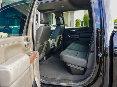 Used 2022 GMC Sierra 2500 SLT w/ SLT Premium Package AWD/4WD image 14