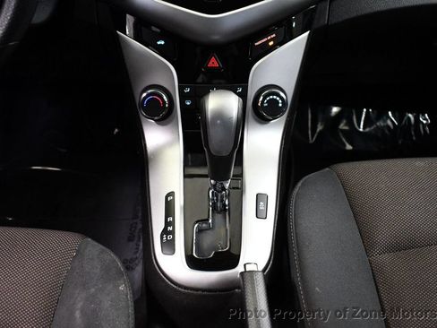 Used 2016 Chevrolet Cruze LT FWD image 27