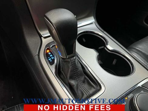 Used 2018 Jeep Grand Cherokee Limited w/ Luxury Group II image 35