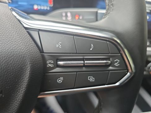 Used 2026 Chevrolet Equinox LT FWD image 17