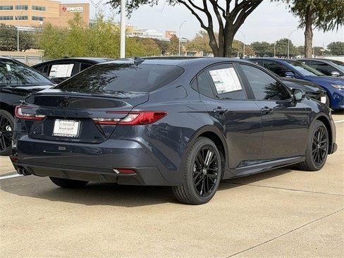 New 2026 Toyota Camry SE image 4