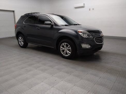 Used 2017 Chevrolet Equinox LT w/ Convenience Package image 13