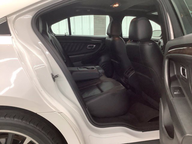 Used 2019 Ford Taurus Limited AWD/4WD image 9