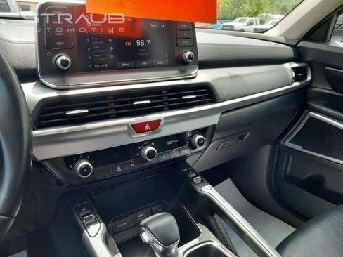 Used 2021 Kia Telluride S AWD/4WD image 19