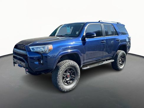 Used 2018 Toyota 4Runner SR5 Premium AWD/4WD image 7