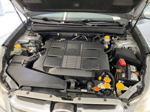 Used 2013 Subaru Outback 3.6R Limited w/ Moonroof Pkg image 32