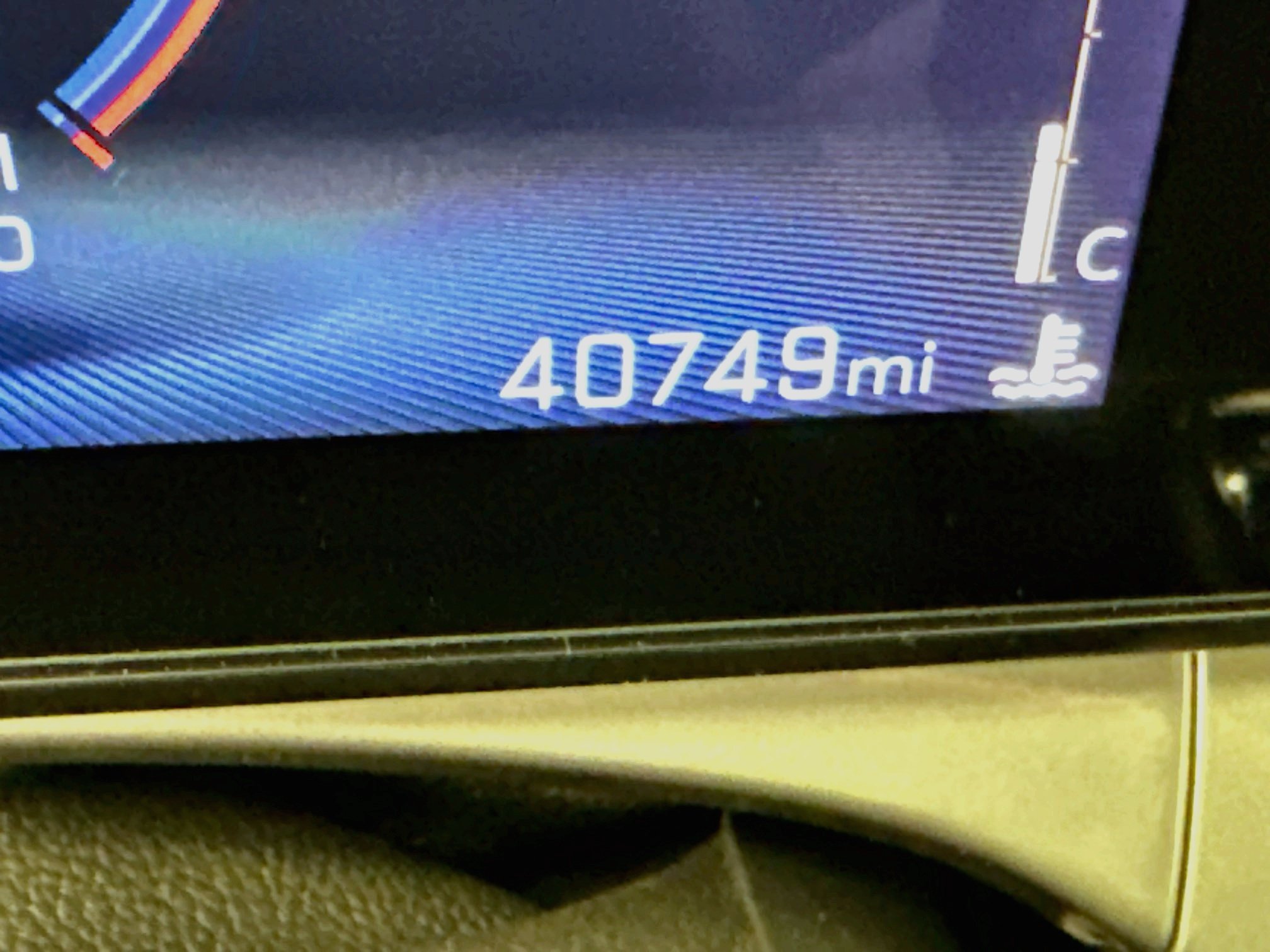 Used 2025 Chevrolet Trax LT FWD image 19