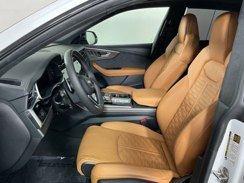 Used 2024 Audi RS Q8 image 15