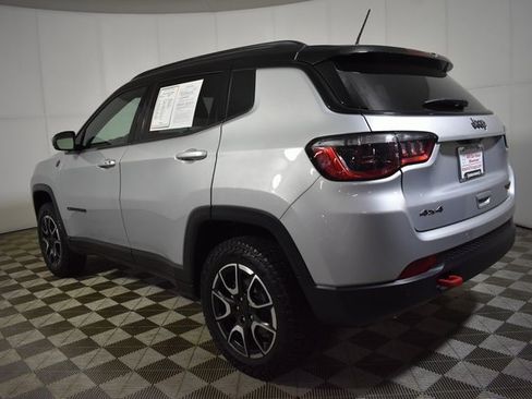 Used 2024 Jeep Compass Trailhawk image 6