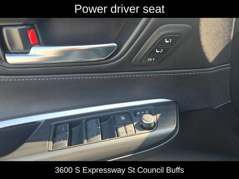 Used 2021 Toyota Venza XLE w/ Softex Package AWD/4WD image 15