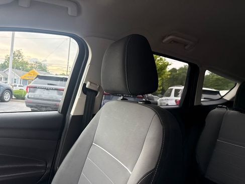 Used 2014 Ford Escape SE w/ Equipment Group 201A FWD image 41