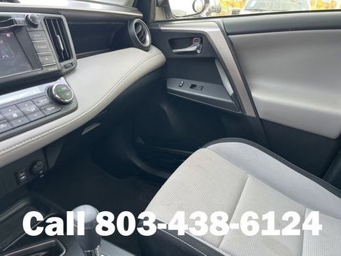 Used 2018 Toyota RAV4 XLE image 28