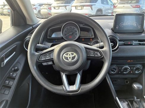 Used 2019 Toyota Yaris LE image 17