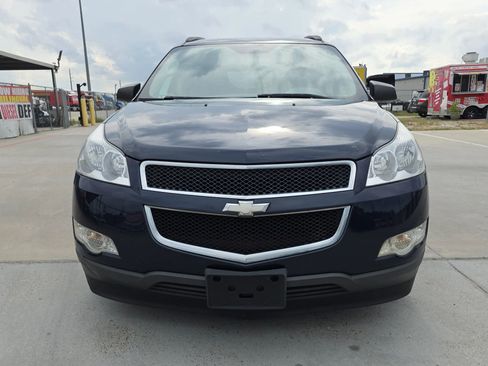 Used 2011 Chevrolet Traverse LS image 5