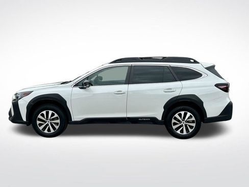 Used 2025 Subaru Outback Premium AWD/4WD image 8