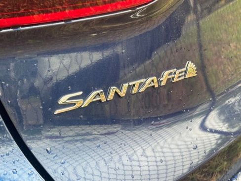 Used 2022 Hyundai Santa Fe Limited image 3