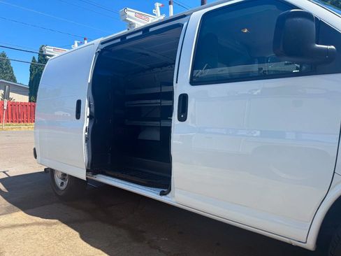 Used 2020 Chevrolet Express 2500 w/ Driver Convenience Package RWD image 10