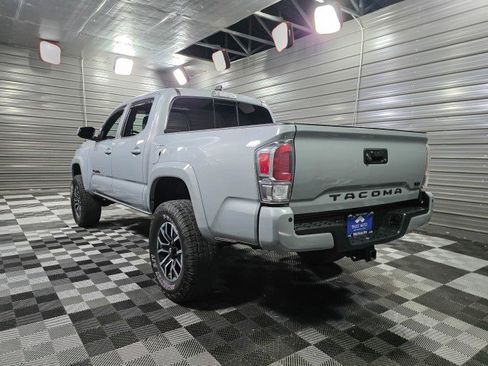 Used 2021 Toyota Tacoma TRD Sport w/ Technology Package AWD/4WD image 7
