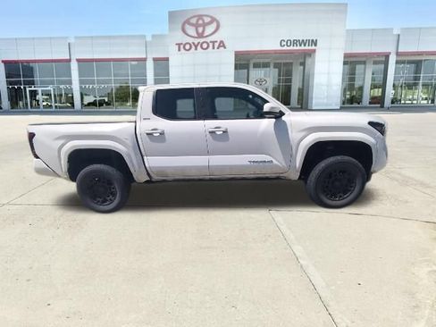 Used 2024 Toyota Tacoma SR5 AWD/4WD image 2