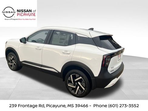 New 2026 Nissan Kicks SV image 3