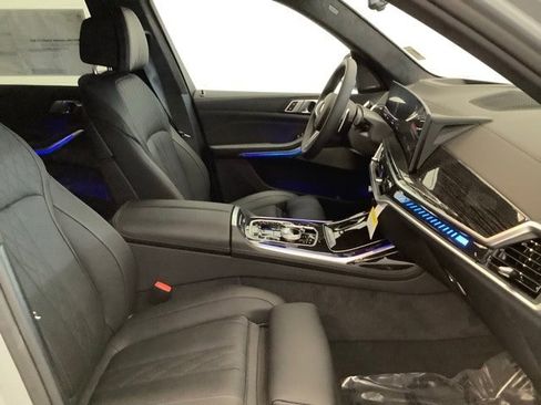 New 2026 BMW X7 M60i image 26