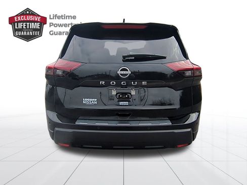 Certified 2026 Nissan Rogue SV w/ SV Premium Package image 4