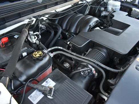 Used 2018 Chevrolet Silverado 1500 LT w/ All Star Edition image 47