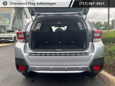Used 2020 Subaru Crosstrek 2.0i Premium w/ Moonroof Package 2 AWD/4WD image 11