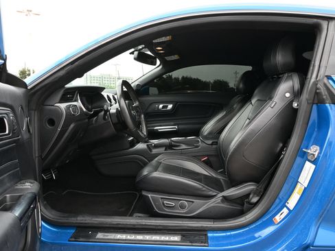Used 2019 Ford Mustang GT Premium w/ Equipment Group 401A RWD image 15