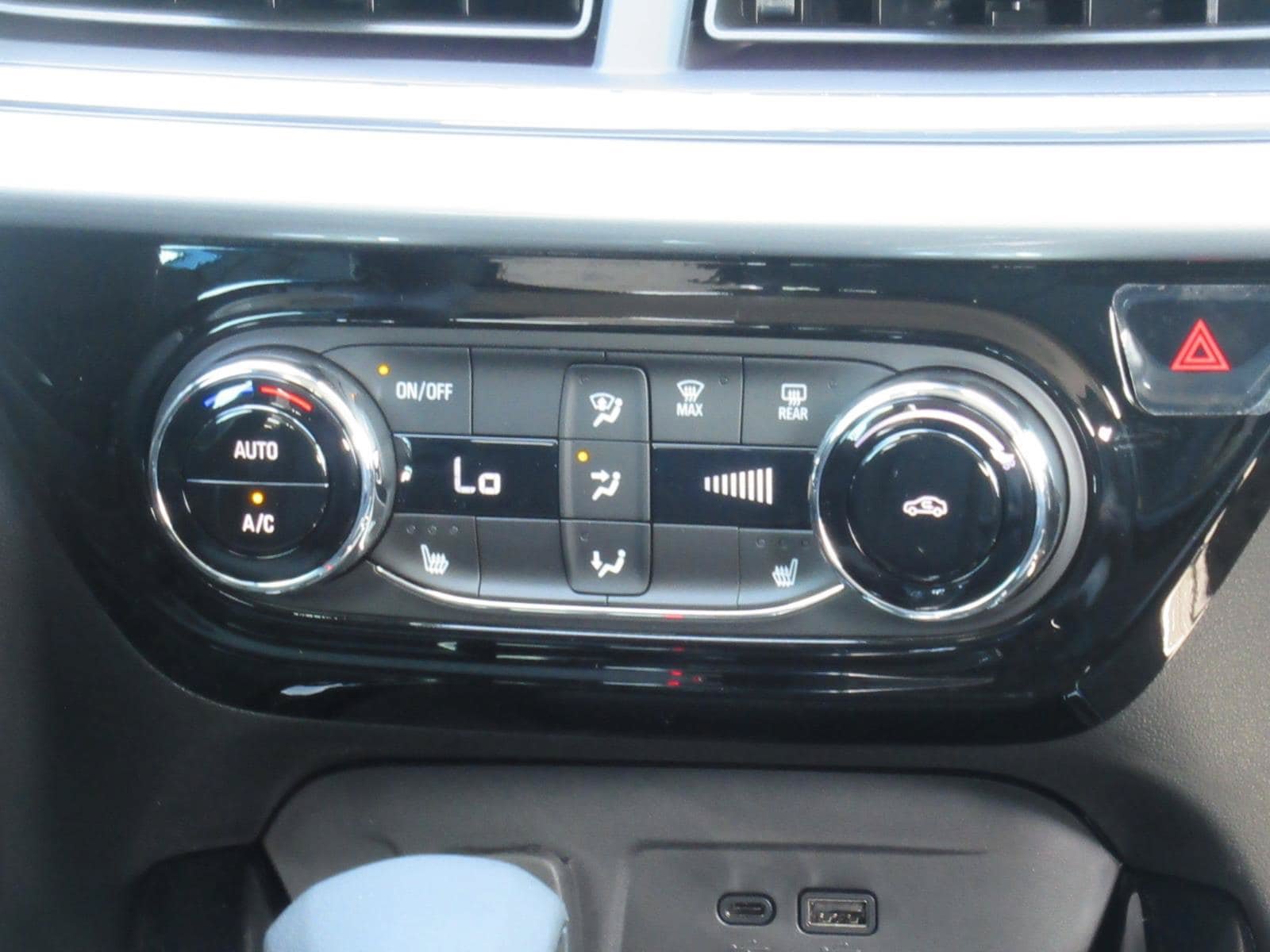 New 2026 Chevrolet Trax LT w/ Driver Confidence Package FWD image 16