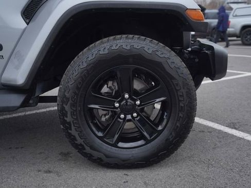 Used 2021 Jeep Wrangler Unlimited Sahara image 45