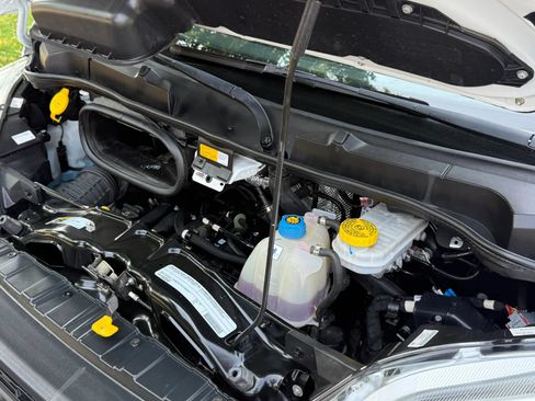 Used 2023 RAM ProMaster 2500 FWD image 26