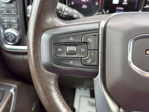 Used 2022 GMC Sierra 3500 Denali image 32