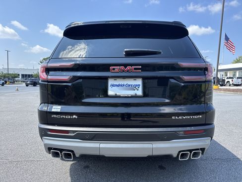 Used 2026 GMC Acadia Elevation w/ Elevation Premium Package FWD image 9