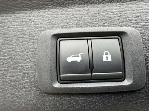 Used 2023 Mitsubishi Outlander SE Black Edition image 21