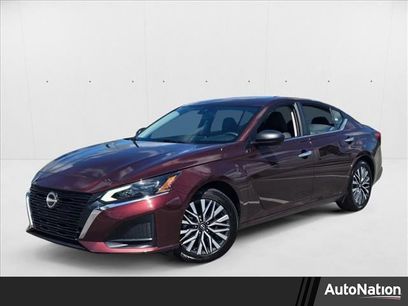 Used 2024 Nissan Altima 2.5 SV