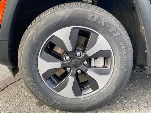 Used 2024 Jeep Grand Cherokee Limited 4xe image 25