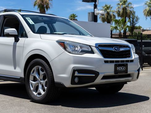 Used 2018 Subaru Forester 2.5i Touring w/ Popular Package #2 AWD/4WD image 3