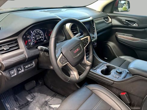 Used 2023 GMC Acadia Denali w/ Denali Ultimate Package FWD image 18