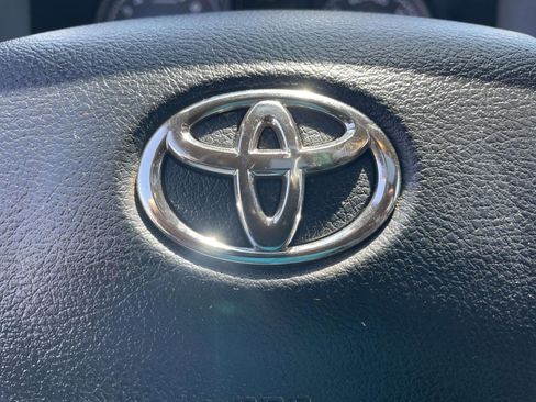 Used 2016 Toyota Tacoma TRD Sport w/ Premium & Technology Package image 20