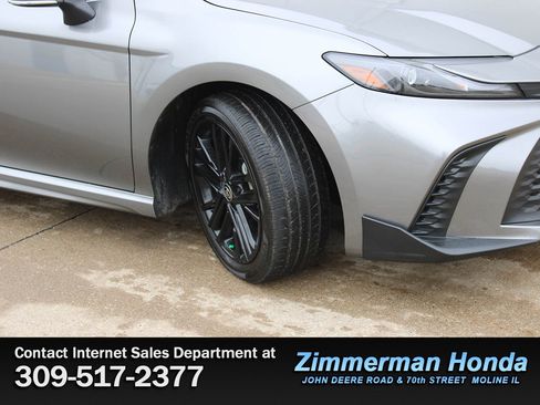 Used 2025 Toyota Camry SE image 20