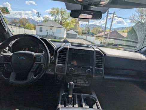 Used 2017 Ford F150 Raptor w/ Equipment Group 802A Luxury AWD/4WD image 8