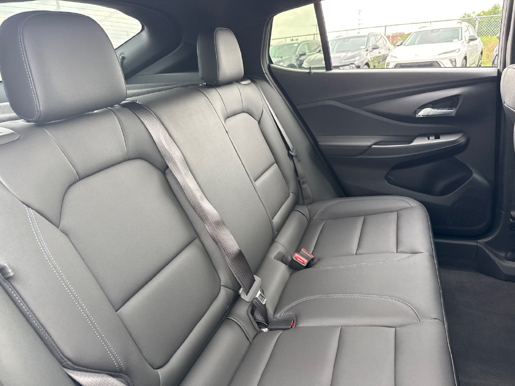 New 2026 Buick Envista Sport Touring w/ Convenience I Package FWD image 36