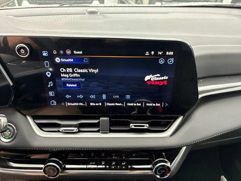 New 2027 Chevrolet Equinox LT AWD/4WD image 9