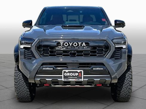 Used 2025 Toyota Tacoma TRD Pro AWD/4WD image 4